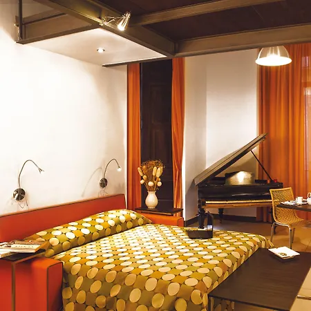 Residenza Pizzofalcone Apartment Naples