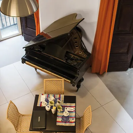 Apartment Residenza Pizzofalcone Naples